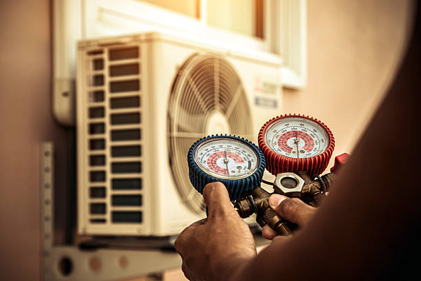 Professional Hvac technician working in South Charleston, OH